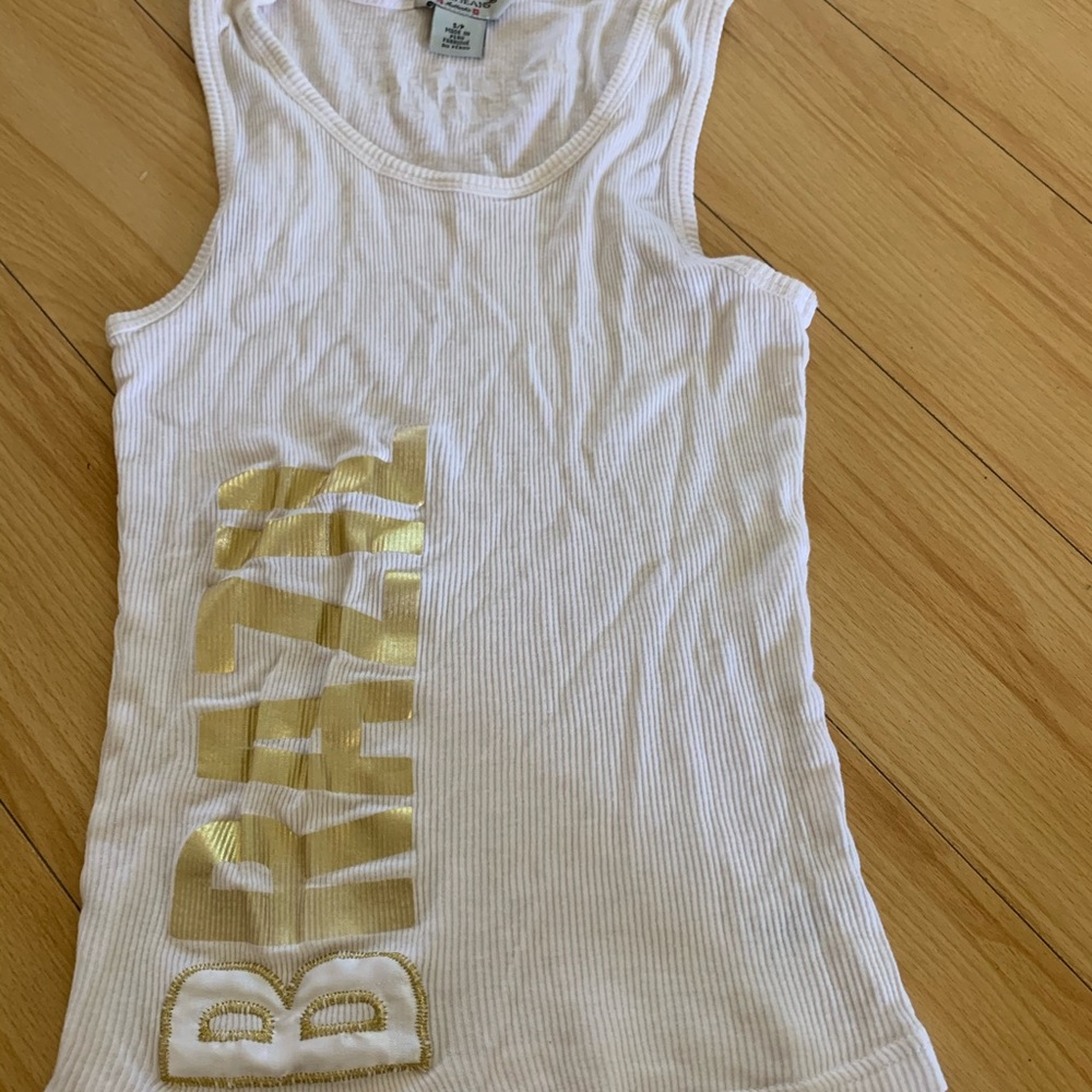 Guess White Tank with Gold Details🤍💛🇧🇷
